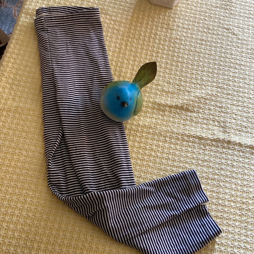 TEA COLLECTION girls’ leggings.
